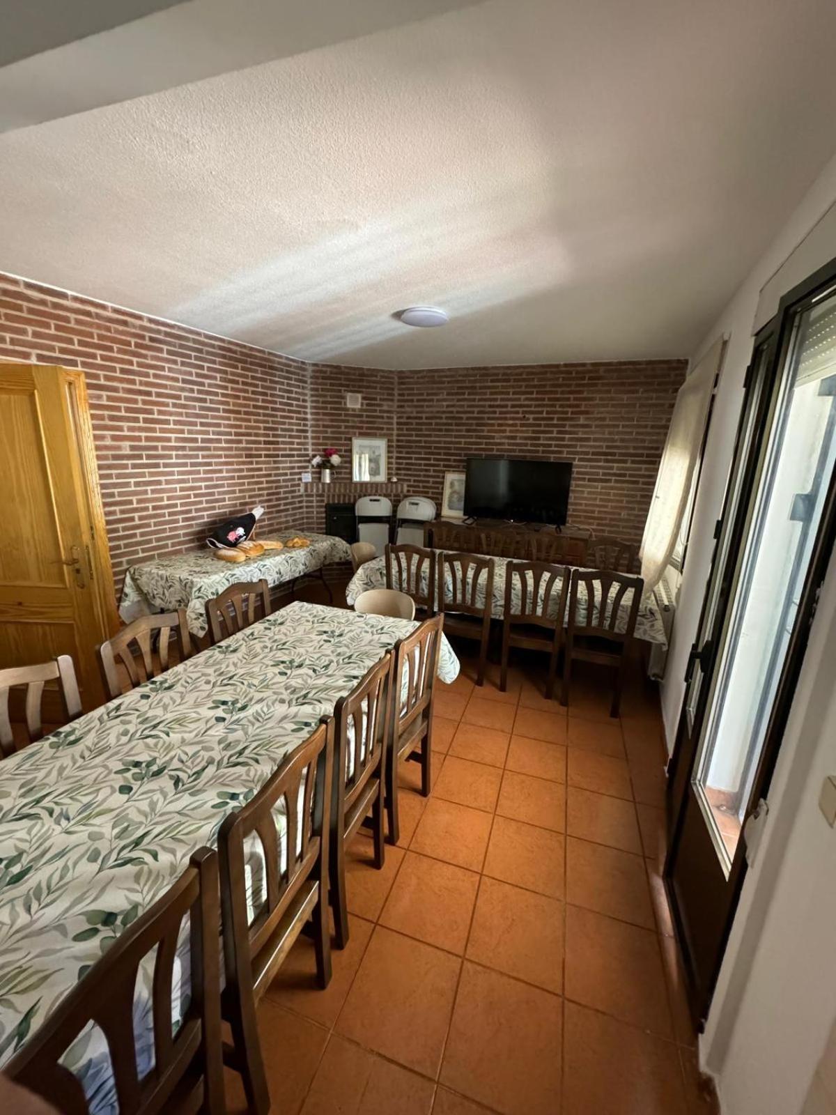 Apartamentos Rurales Flor De La Alcarria 브리우에가 외부 사진